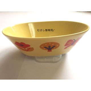 むさし様専用♪ お子様向け深皿　➕　ムーミンパーティケーキ皿　計2枚(食器)