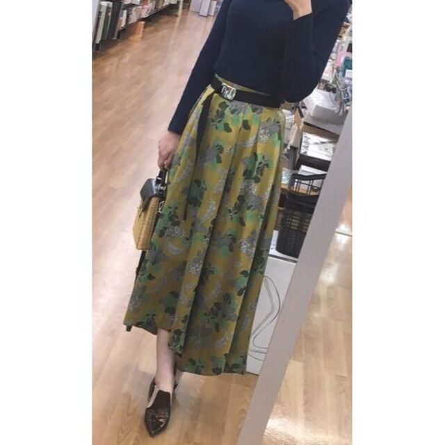 入荷待 AMERI vintage ロングフレアスカート 総柄花柄 イエロー 入荷待 AMERI vintage ロングフレアスカート 総柄花柄 イエロー
