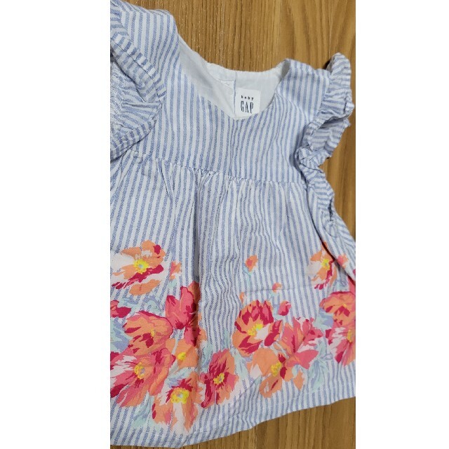 babyGAP(ベビーギャップ)のGAP babyGap 子供服　トップス キッズ/ベビー/マタニティのベビー服(~85cm)(シャツ/カットソー)の商品写真