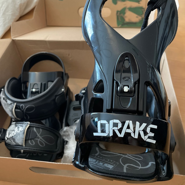 Drake(ドレイク)のDRAKE ビンディング スポーツ/アウトドアのスノーボード(バインディング)の商品写真