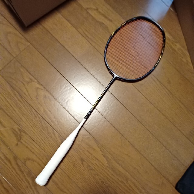 YONEX(ヨネックス)のナノフレア　800LT　5U5 スポーツ/アウトドアのスポーツ/アウトドア その他(バドミントン)の商品写真