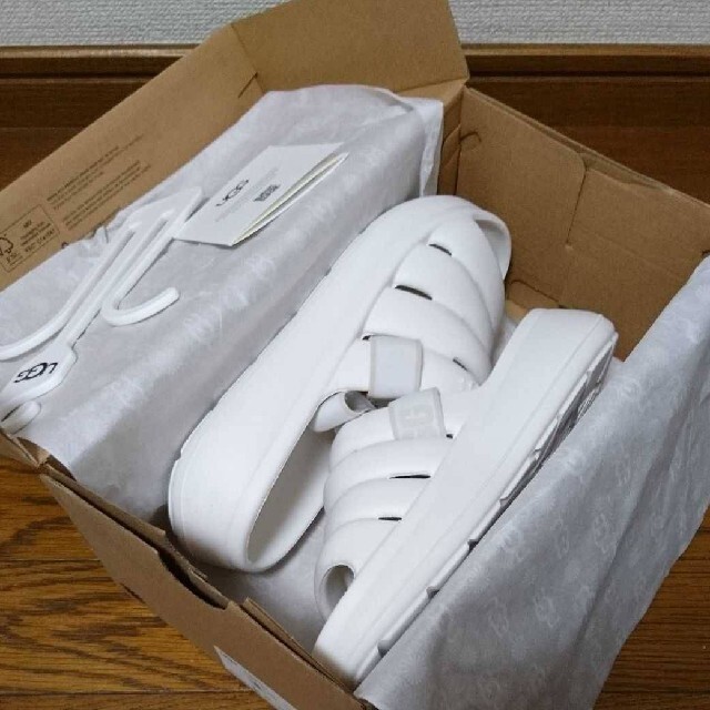 UGG(アグ)のUGG サンダル レディースの靴/シューズ(サンダル)の商品写真