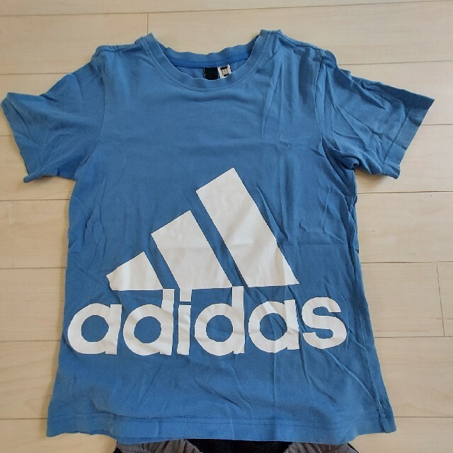 adidas(アディダス)のadidas　半袖Tシャツ&ハーフパンツ上下セットアップ150 キッズ/ベビー/マタニティのキッズ服男の子用(90cm~)(Tシャツ/カットソー)の商品写真