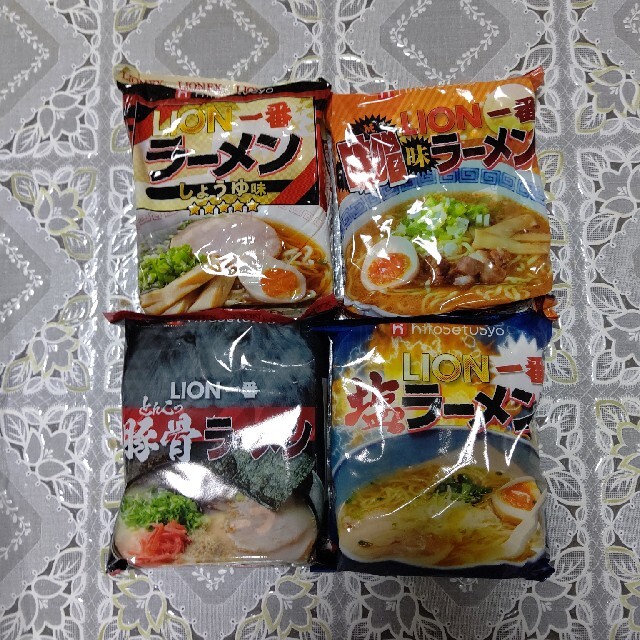 即席ラーメン ヒロセ通商 40食セット+α 食品/飲料/酒の加工食品(インスタント食品)の商品写真