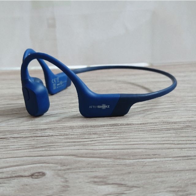 しんのししゃも様 専用AfterShokz Aeropex AS800　青 スマホ/家電/カメラのオーディオ機器(ヘッドフォン/イヤフォン)の商品写真