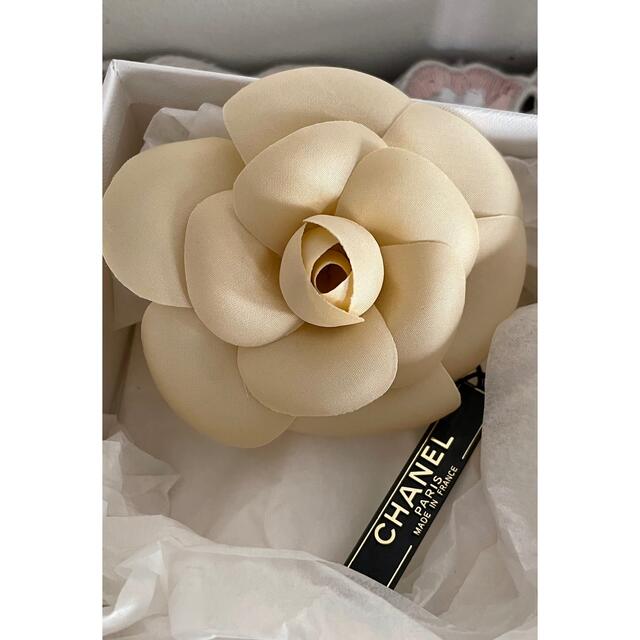 未使用】CHANEL シャネル カメリア コサージュ ブローチライトベージュ