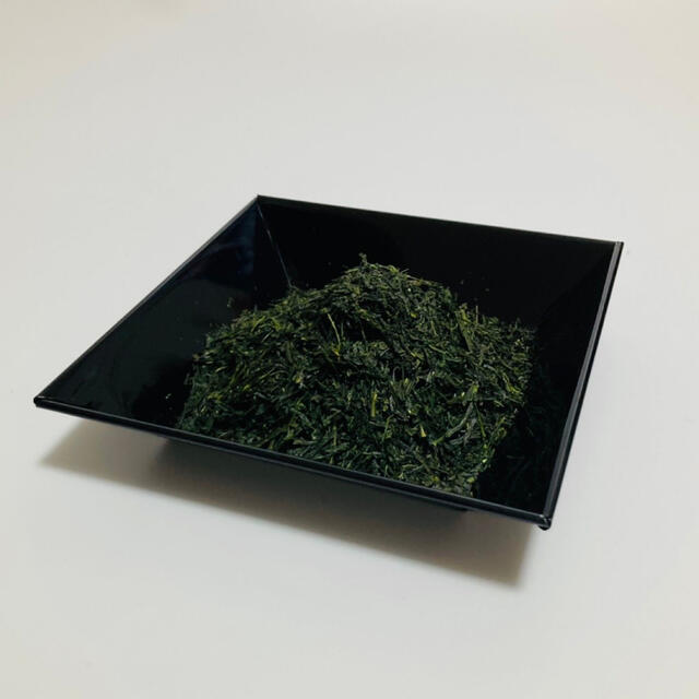 奈良県産　大和茶　緑茶　煎茶　100g 2本　茶葉　中尾農園 食品/飲料/酒の飲料(茶)の商品写真