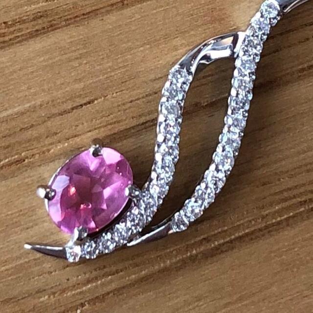 ⭐️可愛いバフトップカット⭐️ネオンピンクスピネル ペンダントトップ0.73ct レディースのアクセサリー(チャーム)の商品写真