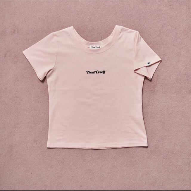 épine(エピヌ)のTreatÜrself mini logo T-shirt(pink×black レディースのトップス(Tシャツ(半袖/袖なし))の商品写真