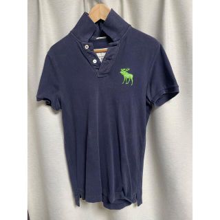 アバクロンビーアンドフィッチ(Abercrombie&Fitch)の美品　アバクロ　ポロシャツ　ネイビー　Sサイズ　メンズ(ポロシャツ)