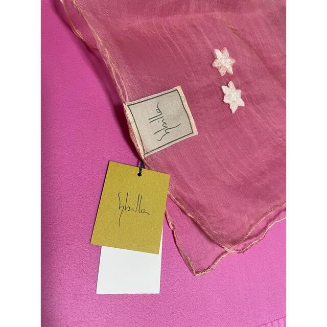 Sybilla(シビラ)のシビラ  刺繍ショール　シルク100%  定価15000円 レディースのファッション小物(マフラー/ショール)の商品写真