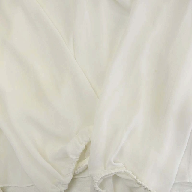 EPOCA(エポカ)のエポカ 袖シースルーフリルブラウス プルオーバー 七分袖 シアー 40 白 レディースのトップス(その他)の商品写真