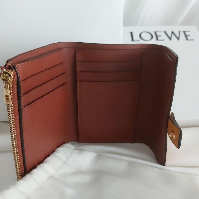 ◇新品未使用◇LOEWE(ロエベ)折りたたみ財布 - greatriverarts.com