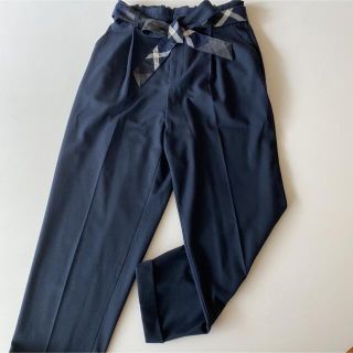 ブルーレーベルクレストブリッジ(BLUE LABEL CRESTBRIDGE)の美品★クレストブリッジ ★テーパードパンツ★ネイビー(その他)