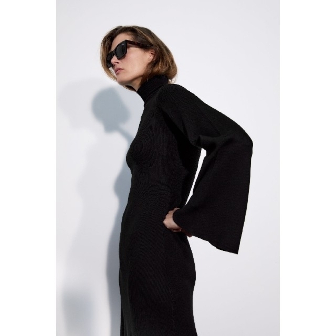 ZARA - ZARA ハイネックニットワンピース Sサイズ ブラックの ZARA - ZARA ハイネックニットワンピース Sサイズ ブラックの