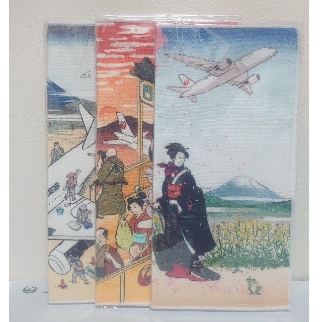 JAL(日本航空)(ジャル(ニホンコウクウ))の[新品未開封] JAL 浮世絵風オリジナルハンドタオル3枚セット インテリア/住まい/日用品の日用品/生活雑貨/旅行(タオル/バス用品)の商品写真