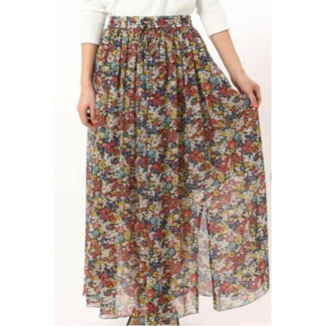 IENA(イエナ)のIENA イエナ　スモールフラワーマキシスカート　Mサイズ レディースのスカート(ロングスカート)の商品写真