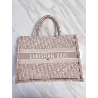 Christian Dior - 【新品未使用】ディオール　ブックトート　ピンク