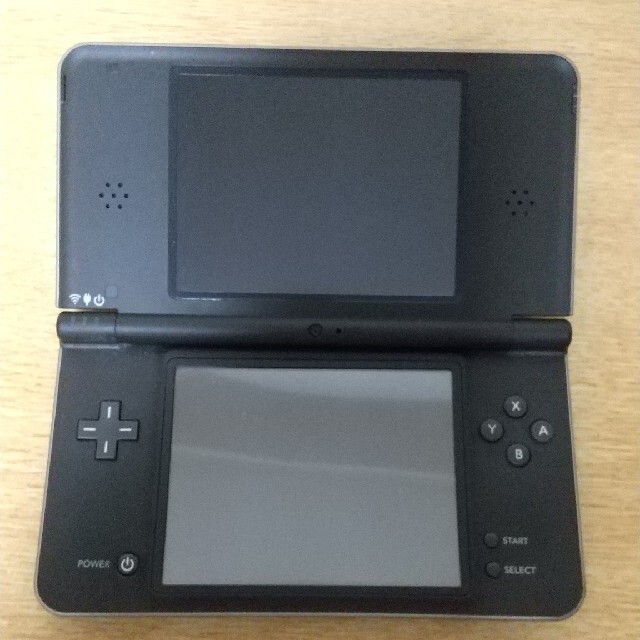 Nintendo DS ニンテンドー DSI LL DARK BROWN エンタメ/ホビーのゲームソフト/ゲーム機本体(携帯用ゲーム機本体)の商品写真