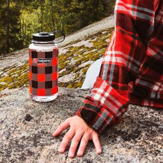 ナルゲン(Nalgene)の新品｜限定品｜nalgene　ナルゲン｜レア｜ウォーターボトル｜32oz(登山用品)