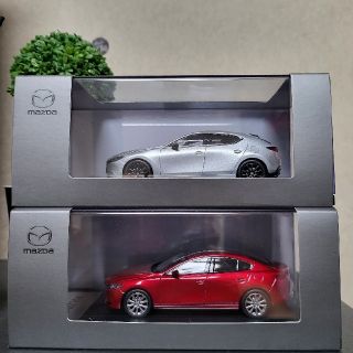 マツダ(マツダ)のMAZDAミニカー　MAZDA3 FASTBACK  ソニックシルバー(ミニカー)