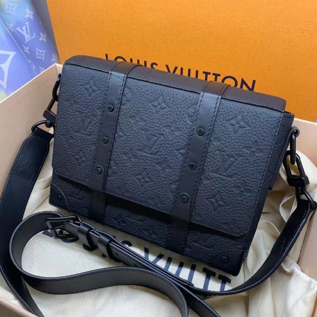 Louis Vuitton Louis Vuitton Trunk Pm Taurillon Monogram Shoulder Bag Black  M57726 Men's Auction