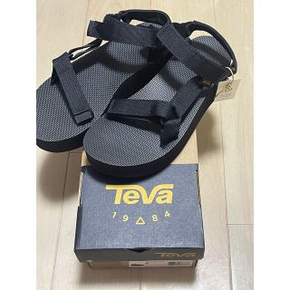 テバ(Teva)の新品　Teva FlatformUniversalサンダル(サンダル)