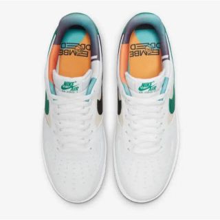 NIKE - ナイキ エアフォース1 07 LV8 EMB グリーン ホワイトの通販 by