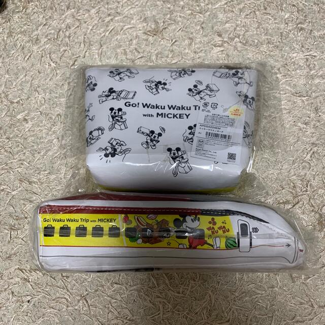 ミッキー  JR九州コラボポーチ エンタメ/ホビーのおもちゃ/ぬいぐるみ(キャラクターグッズ)の商品写真