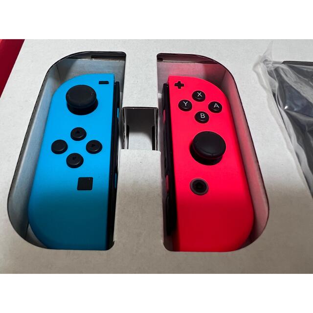 Nintendo Switch(ニンテンドースイッチ)の　任天堂Switch  エンタメ/ホビーのゲームソフト/ゲーム機本体(家庭用ゲーム機本体)の商品写真