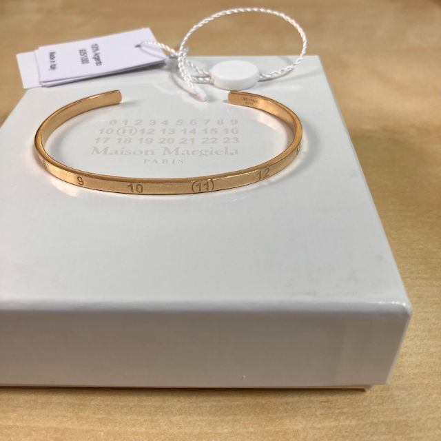 Maison Margiela ナンバリングカフブレスレット | nate-hospital.com Maison Margiela ナンバリングカフブレスレット | nate-hospital.com