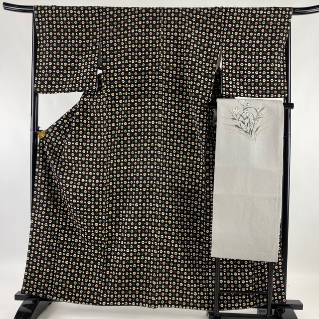 【予約】 秀品 美品 小紋 身丈162.5cm 【中古】 正絹 裄丈66cm 着物 【予約】 秀品 美品 小紋 身丈162.5cm 【中古】 正絹 裄丈66cm 着物
