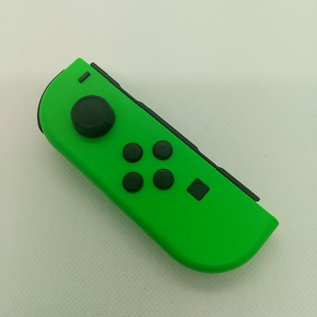 Nintendo Switch(ニンテンドースイッチ)の【大人気】Switch ジョイコン　ネオングリーン　左のみ(L)【任天堂純正品】 エンタメ/ホビーのゲームソフト/ゲーム機本体(家庭用ゲーム機本体)の商品写真