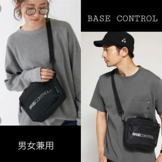 ベースコントロール(BASE CONTROL)のサコッシュ　ショルダーバッグ　ブラック　ベースコントロール(ショルダーバッグ)