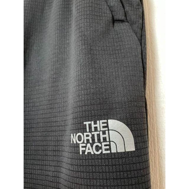 THE NORTH FACE(ザノースフェイス)の【日本メンズM相当】✨ノースフェイス✨　トレインロゴ　トラックパンツ メンズのパンツ(その他)の商品写真