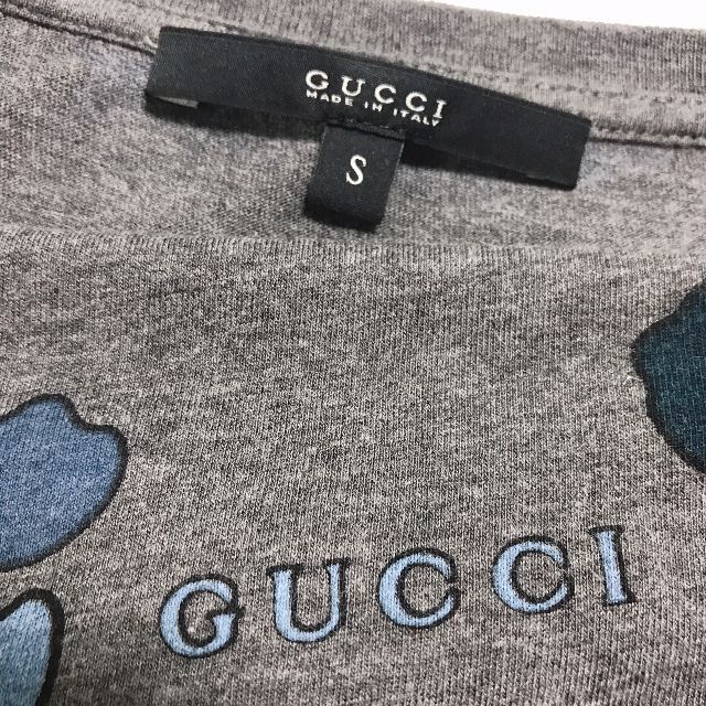 Gucci(グッチ)の【GUCCI】グッチ 刺繍ブランドロゴ グレーグラン総柄 Tシャツ メンズのトップス(Tシャツ/カットソー(半袖/袖なし))の商品写真