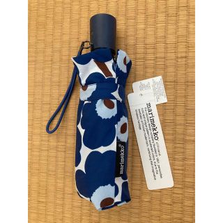 マリメッコ(marimekko)のひまわり様専用　marimekko 折りたたみ傘　ワンタッチ　青花柄(傘)