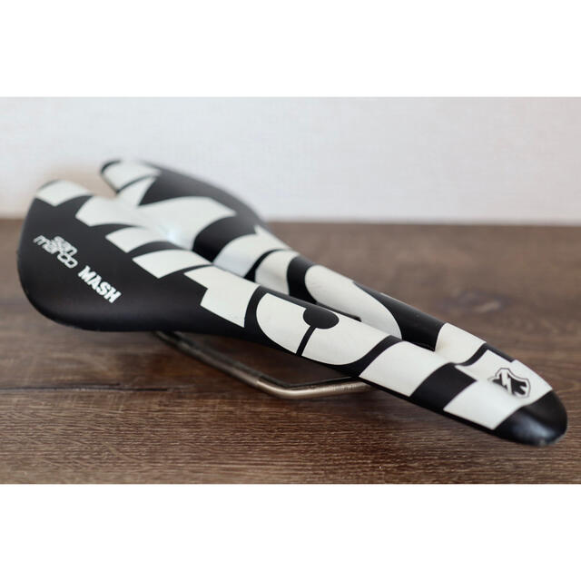 限定 SELLE SAN MARCO × MASH aspide サドル