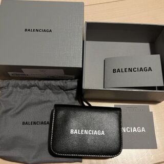 バレンシアガ パスケースの通販 300点以上 | Balenciagaを買うならラクマ