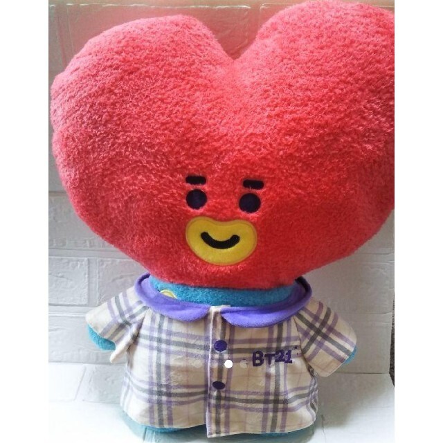 BT21 たっとん ぬいぐるみ【ＴＡＴＡ】お洋服とハンガー付き  Lサイズ 三角