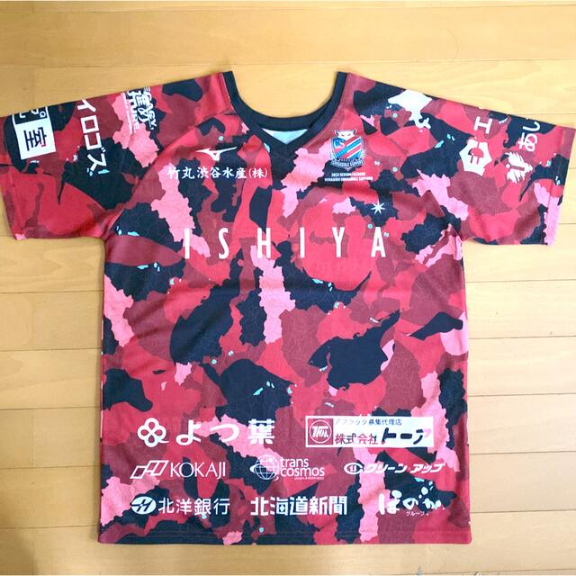 MIZUNO(ミズノ)のコンサドーレ札幌 オリジナルTシャツ 限定 スポーツ/アウトドアのサッカー/フットサル(応援グッズ)の商品写真