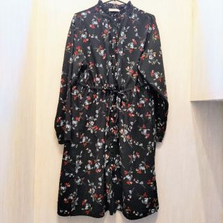 美品 花柄ワンピース M(ロングワンピース/マキシワンピース)