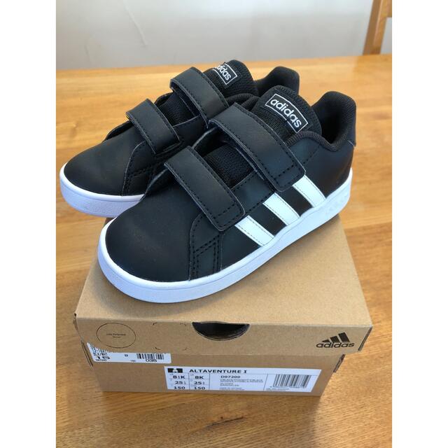 adidas(アディダス)のadidas アディダス スニーカー　16cm キッズ/ベビー/マタニティのキッズ靴/シューズ(15cm~)(スニーカー)の商品写真