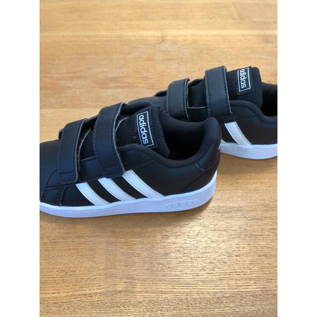 adidas(アディダス)のadidas アディダス スニーカー　16cm キッズ/ベビー/マタニティのキッズ靴/シューズ(15cm~)(スニーカー)の商品写真