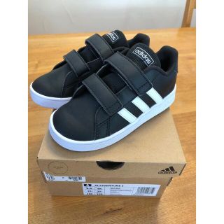 アディダス(adidas)のadidas アディダス スニーカー　16cm(スニーカー)