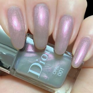 ディオール(Dior)のDior ヴェルニ トップコート 001 オパール ネイルカラー ポリッシュ ①(マニキュア)