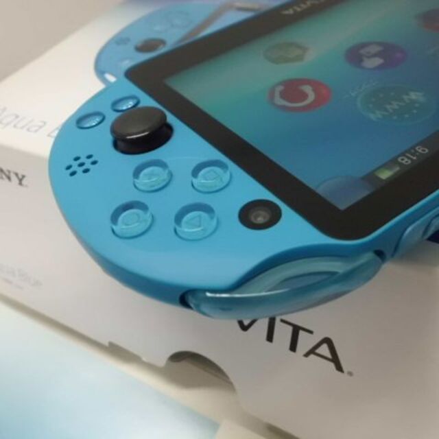 PlayStation Vita(プレイステーションヴィータ)のPSVITA PCH-2000 Aqua Blue エンタメ/ホビーのゲームソフト/ゲーム機本体(携帯用ゲーム機本体)の商品写真