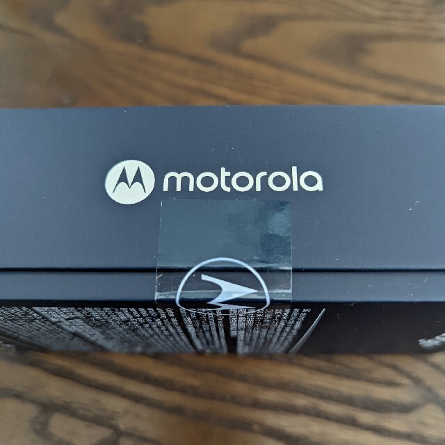 MOTOROLA edge 5G対応 スマートフォン フロストオニキス スマホ/家電/カメラのスマートフォン/携帯電話(スマートフォン本体)の商品写真