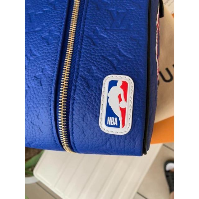 ティーフに LOUIS VUITTON - 2022 新作 NBA×ルイヴィトン コラボ ティーフに LOUIS VUITTON - 2022 新作 NBA×ルイヴィトン コラボ