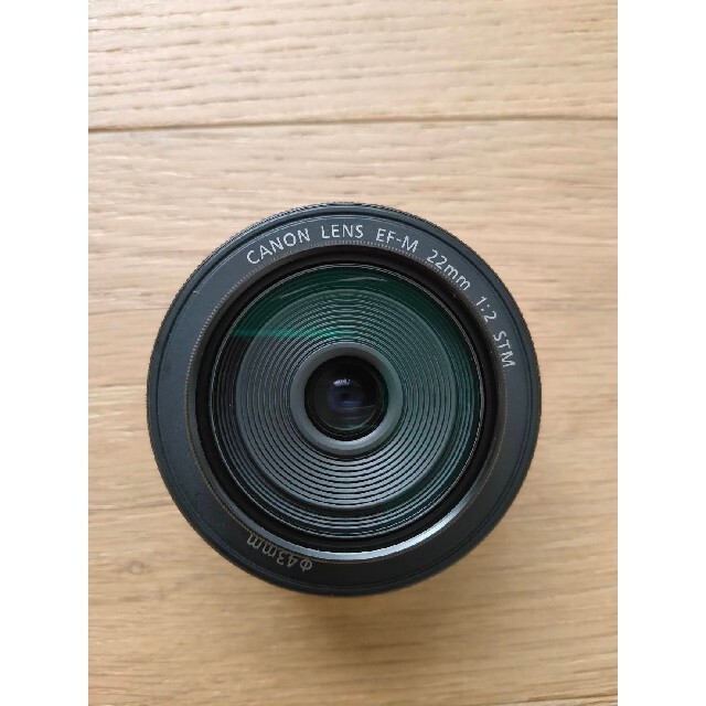 Canon(キヤノン)のCanon EF-M22mm F2 STM 美品 単焦点レンズ スマホ/家電/カメラのカメラ(レンズ(単焦点))の商品写真